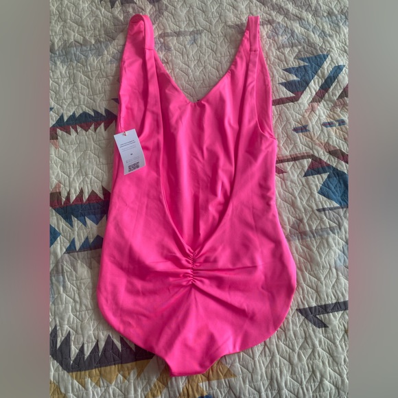 LONDRE MINIMALIST NEON PINK SWIM SIZE M BRAND NEW NEVER WORN - Picture 6 of 7